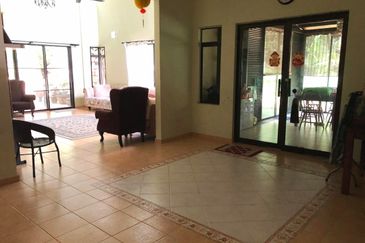 College Heights Garden Resort