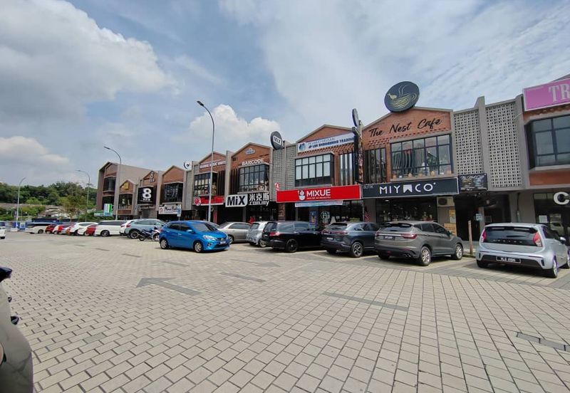 Pusat Komersial Lobak