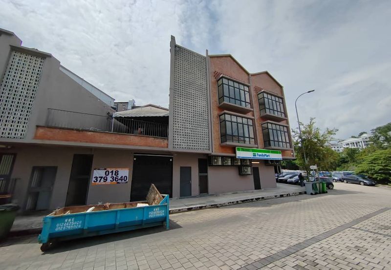 Pusat Komersial Lobak