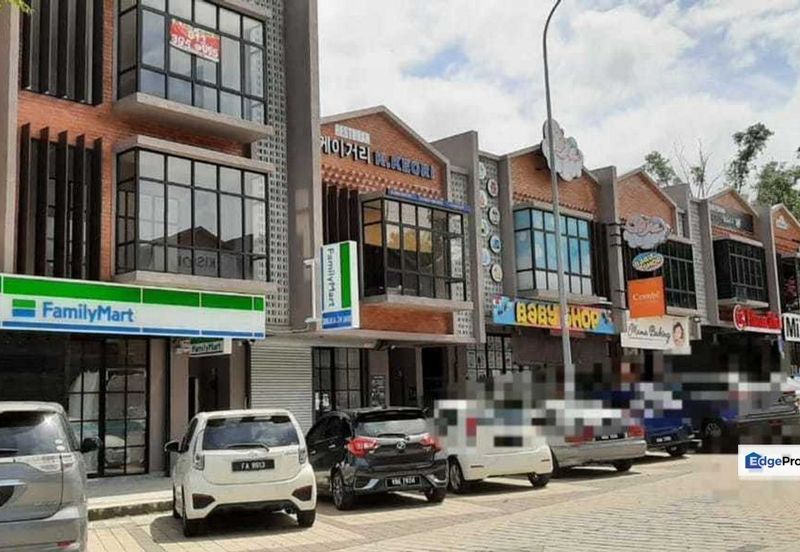 Pusat Komersial Lobak