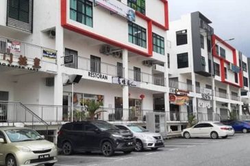 Oakland Commercial Centre