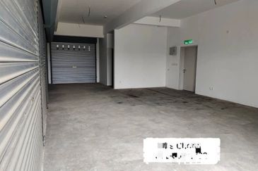 Oakland Commercial Centre