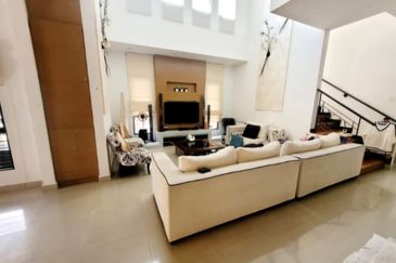 Bandar Puteri Puchong, Selangor, 7 ROOM Bungalow 5000 Sqft Freehold 24 Hrs Security