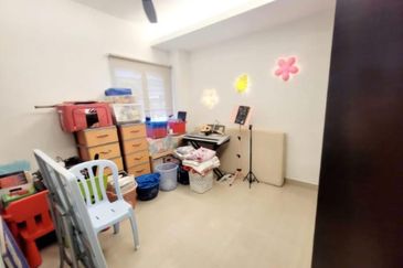 Bandar Puteri Puchong, Selangor, 7 ROOM Bungalow 5000 Sqft Freehold 24 Hrs Security