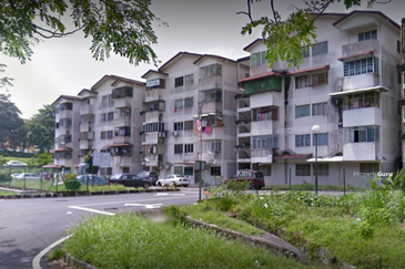 Glen Court, Bandar Sungai Long