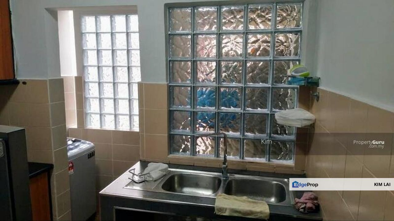Glen Court Bandar Sungai Long, Fully Renovated for Student Only, Selangor, Kajang