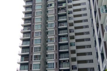 The i Residence Condominum