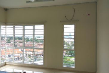 The i Residence Condominum