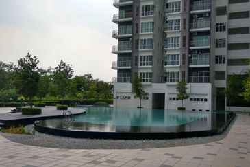 The i Residence Condominum
