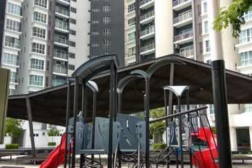 The i Residence Condominum