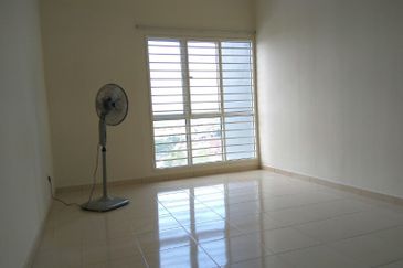 The i Residence Condominum