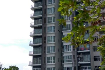 The i Residence Condominum