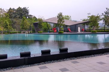 The i Residence Condominum