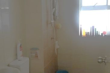 The i Residence Condominum