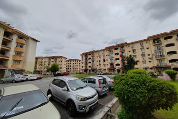 Subang Perdana Goodyear Court 3