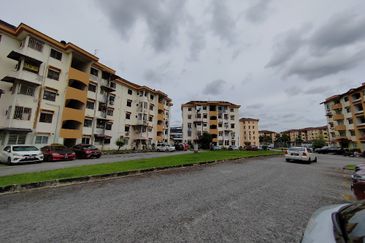 Subang Perdana Goodyear Court 3