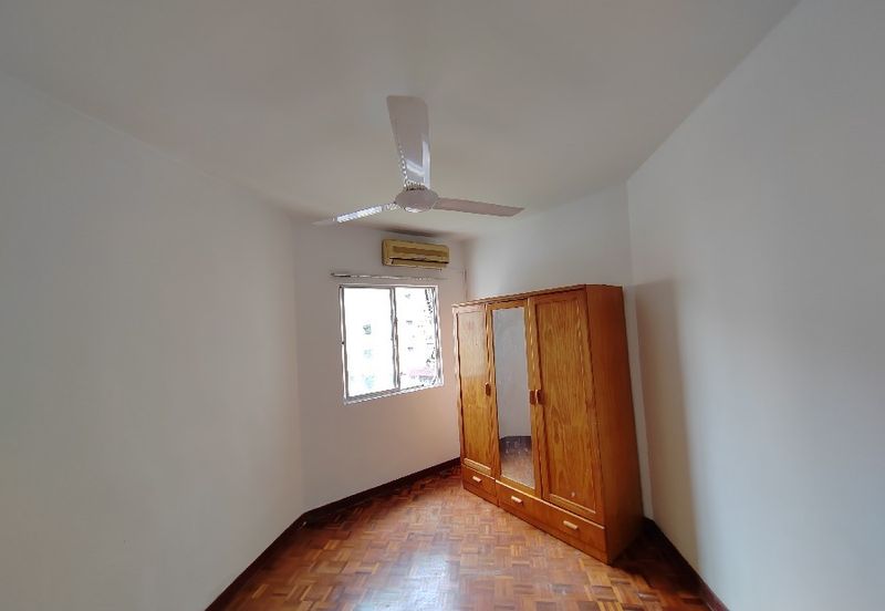 Subang Perdana Goodyear Court 3