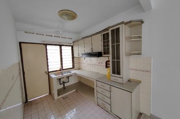 Subang Perdana Goodyear Court 3