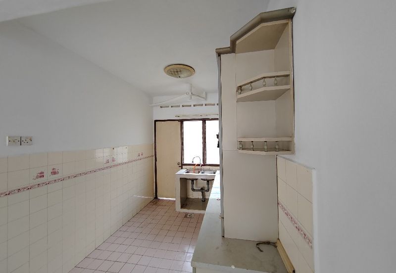 Subang Perdana Goodyear Court 3