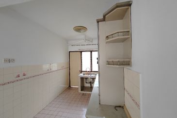 Subang Perdana Goodyear Court 3