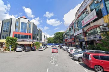Bandar Puteri Puchong Office To Let