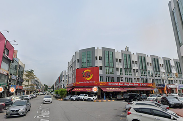 Bandar Puteri Puchong Office To Let