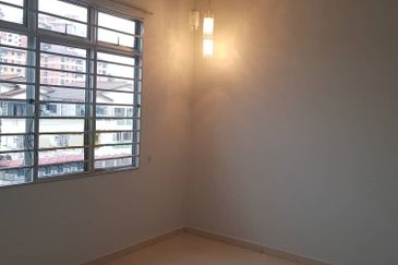 Apartment Adalia [Rented out] Bandar Sungai Long 43000 Kajang Selangor