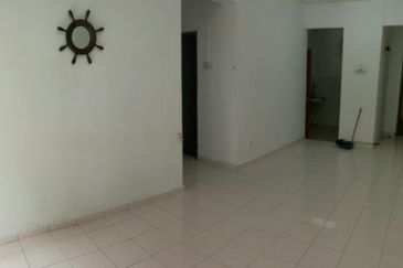 Pangsapuri Cemara, Taman Pinggiran Putra