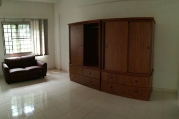 Pangsapuri Cemara, Taman Pinggiran Putra