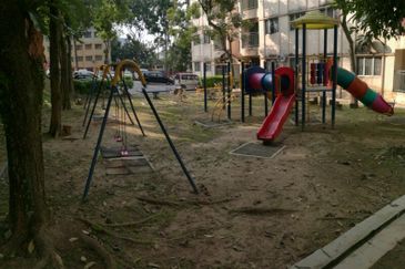 Pangsapuri Cemara, Taman Pinggiran Putra