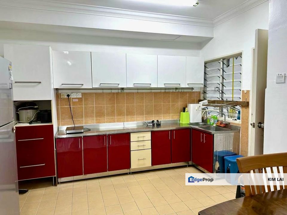 VILLA PAVILION, Seri Kembangan Selangar,  CONDO full loan below Maket Price , Selangor, Seri Kembangan