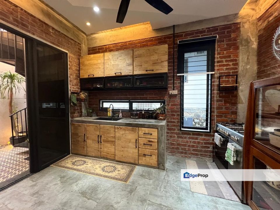 Double Storey BK9 Kinrara 22x75 Renovated , Selangor, Bandar Kinrara Puchong