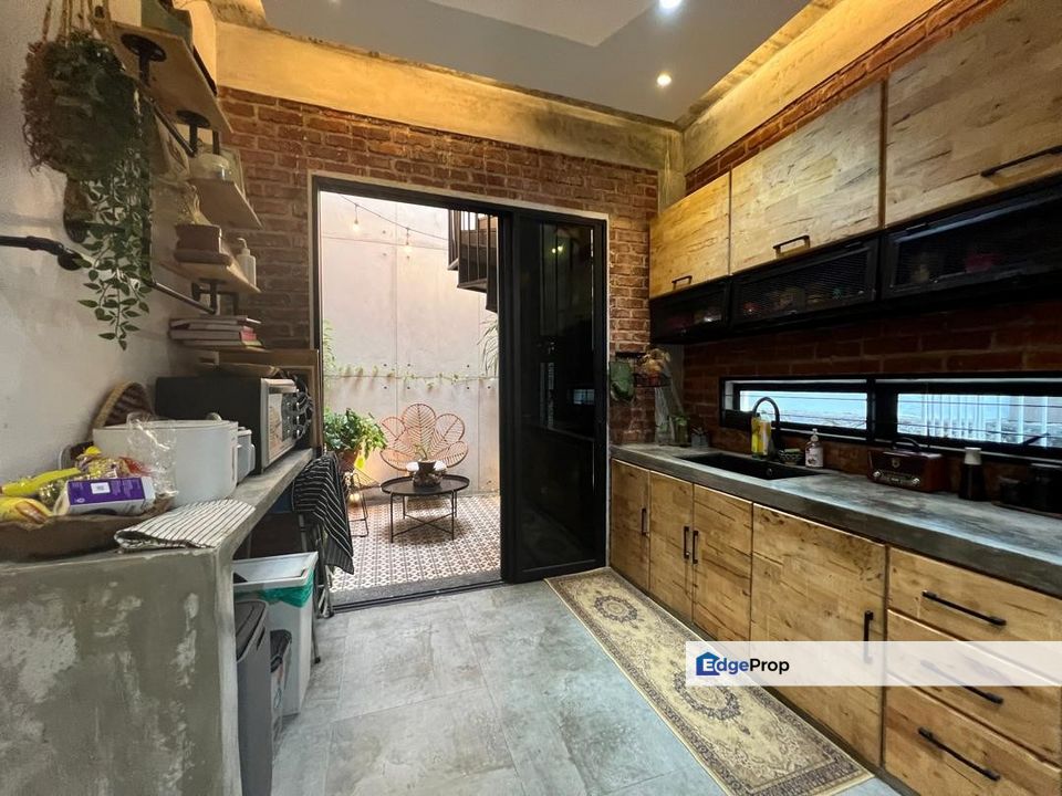 Double Storey BK9 Kinrara 22x75 Renovated , Selangor, Bandar Kinrara Puchong