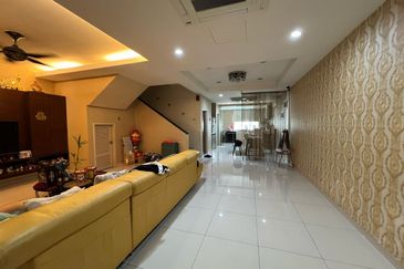 Double Storey Bandar Puteri Puchong 10 Renovated