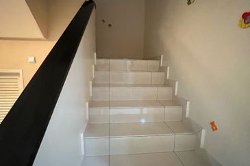 Double Storey Bandar Puteri Puchong 10 Renovated