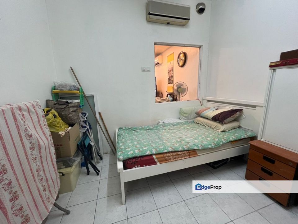 Double Storey Taman Wawasan 3 Puchong Extended, Selangor, Puchong