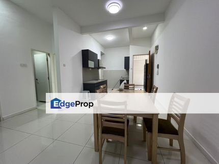 Skypod Residences 1033sf Freehold near IOI Mall Lrt Boulevard Puchong, Selangor, Puchong