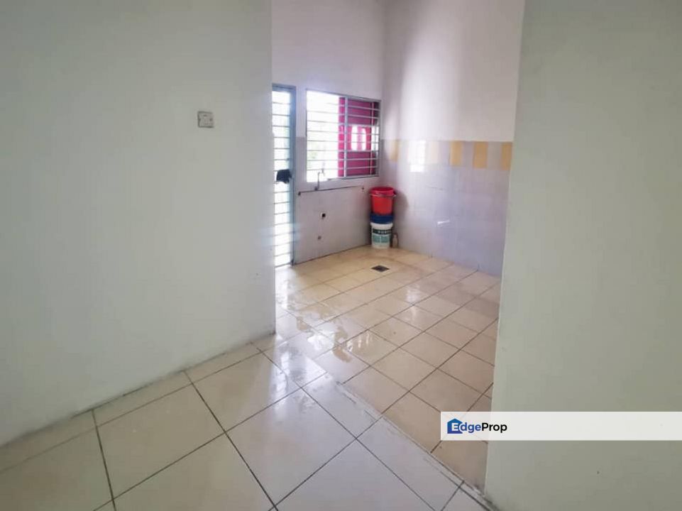 Corner Lot Double Storey Taman Damai Utama 40x75, Selangor, Bandar Kinrara Puchong