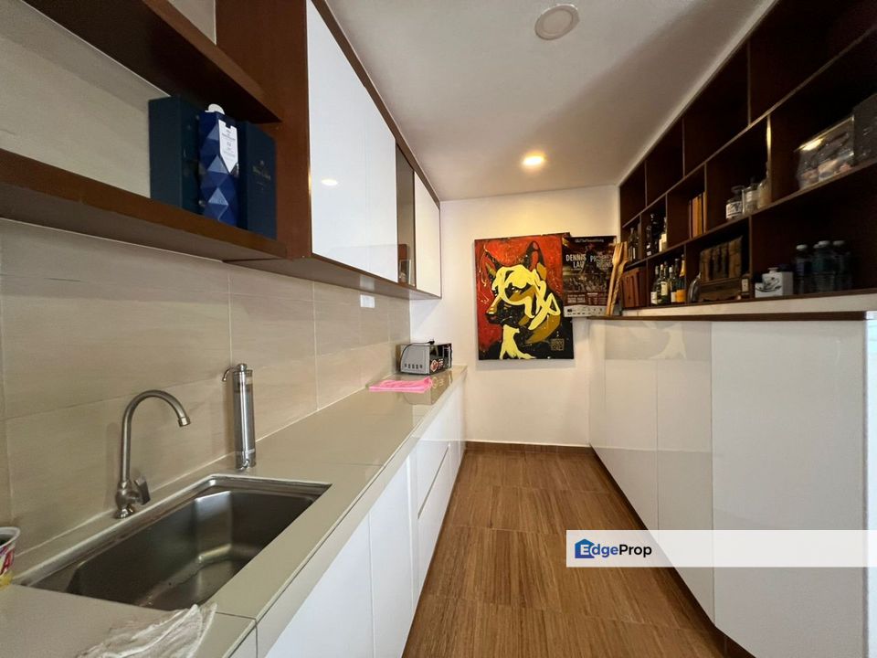 Double Storey Usj 4 Subang Jaya 24x75 Freehold Gated Guarded, Selangor, USJ