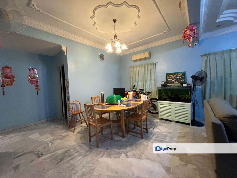 End Lot Double Storey 32x70 Extended Usj 11 Subang Jaya, Selangor, Subang Jaya