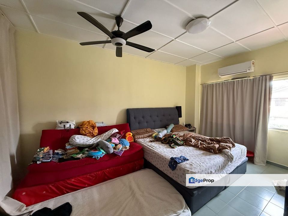 Bandar Puchong Jaya Jalan Merak Double Storey 20x75 Freehold, Selangor, Puchong