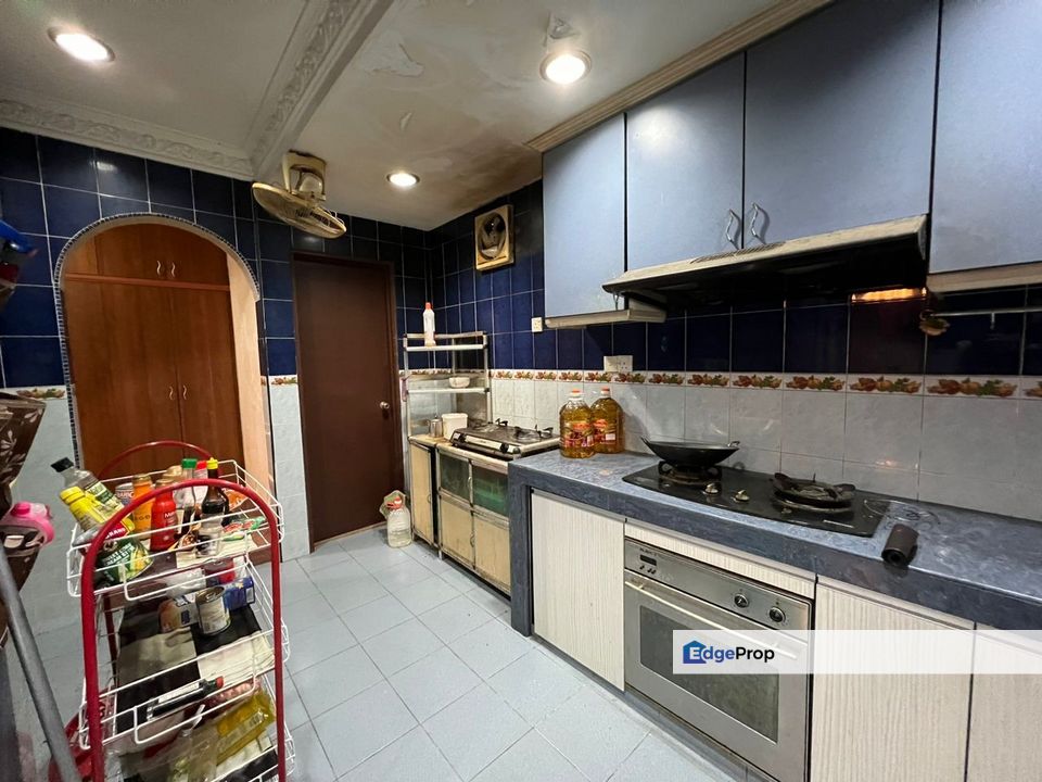 2 Sty End Lot Usj 4 27x75 Extended, Selangor, USJ