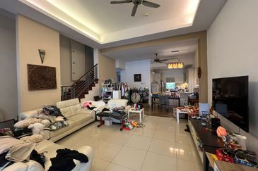 Bandar Puteri 6 Serena 2 Sty High Ceiling 22x75