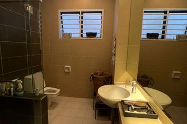 Bandar Puteri 6 Serena 2 Sty High Ceiling 22x75