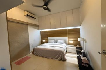 Double Storey Bandar Puteri 11 Renovated 