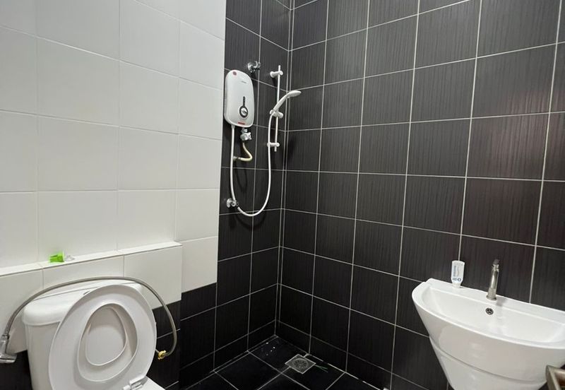 2 Sty Bandar Puteri 6 Zarra Renovated 22x75