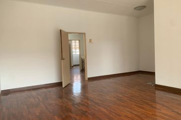 Double Storey Bandar Puteri 8 Puchong 22x75 