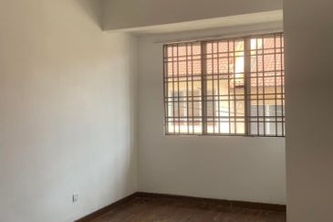 Double Storey Bandar Puteri 8 Puchong 22x75 