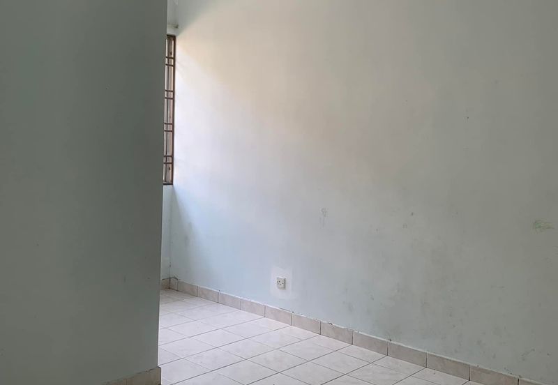 Double Storey Bandar Puteri 8 Puchong 22x75 