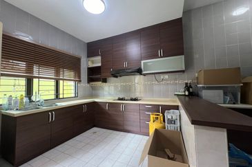 Jalan Bandar Kinrara 5B/1